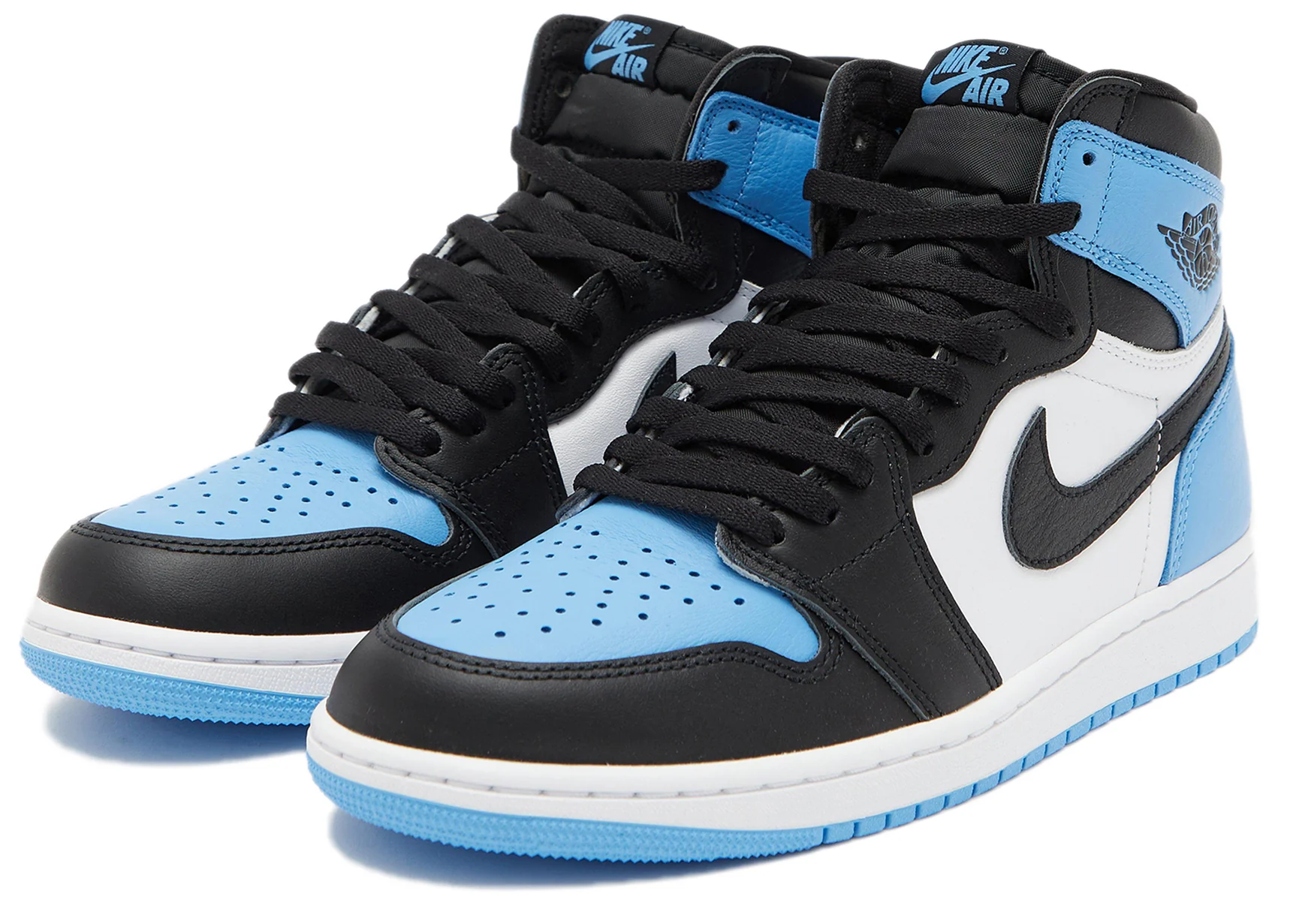 Air Jordan Retro 1 High OG UNC Toe - Image 2