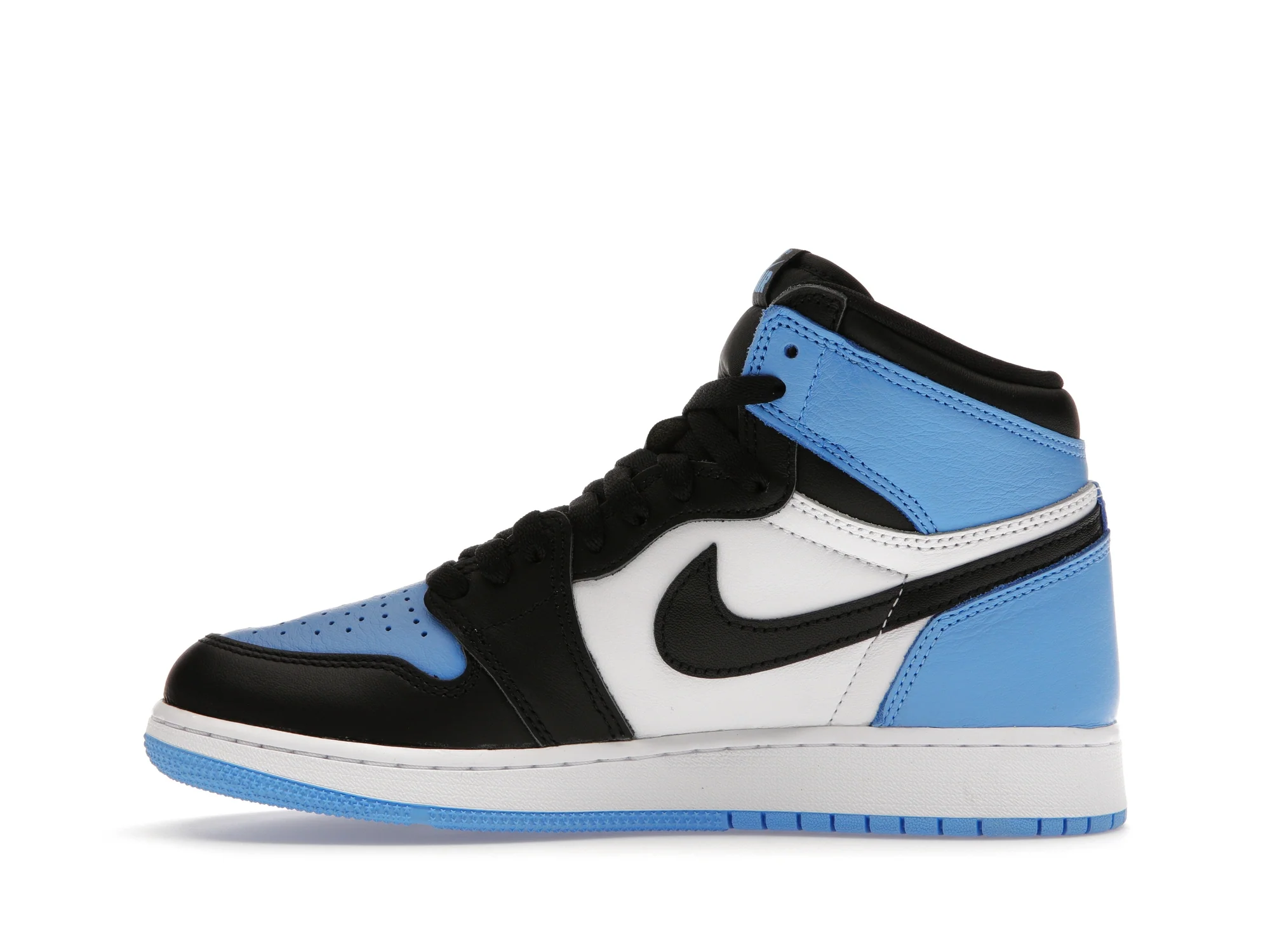 Air Jordan Retro 1 High OG UNC Toe (GS) - Image 4