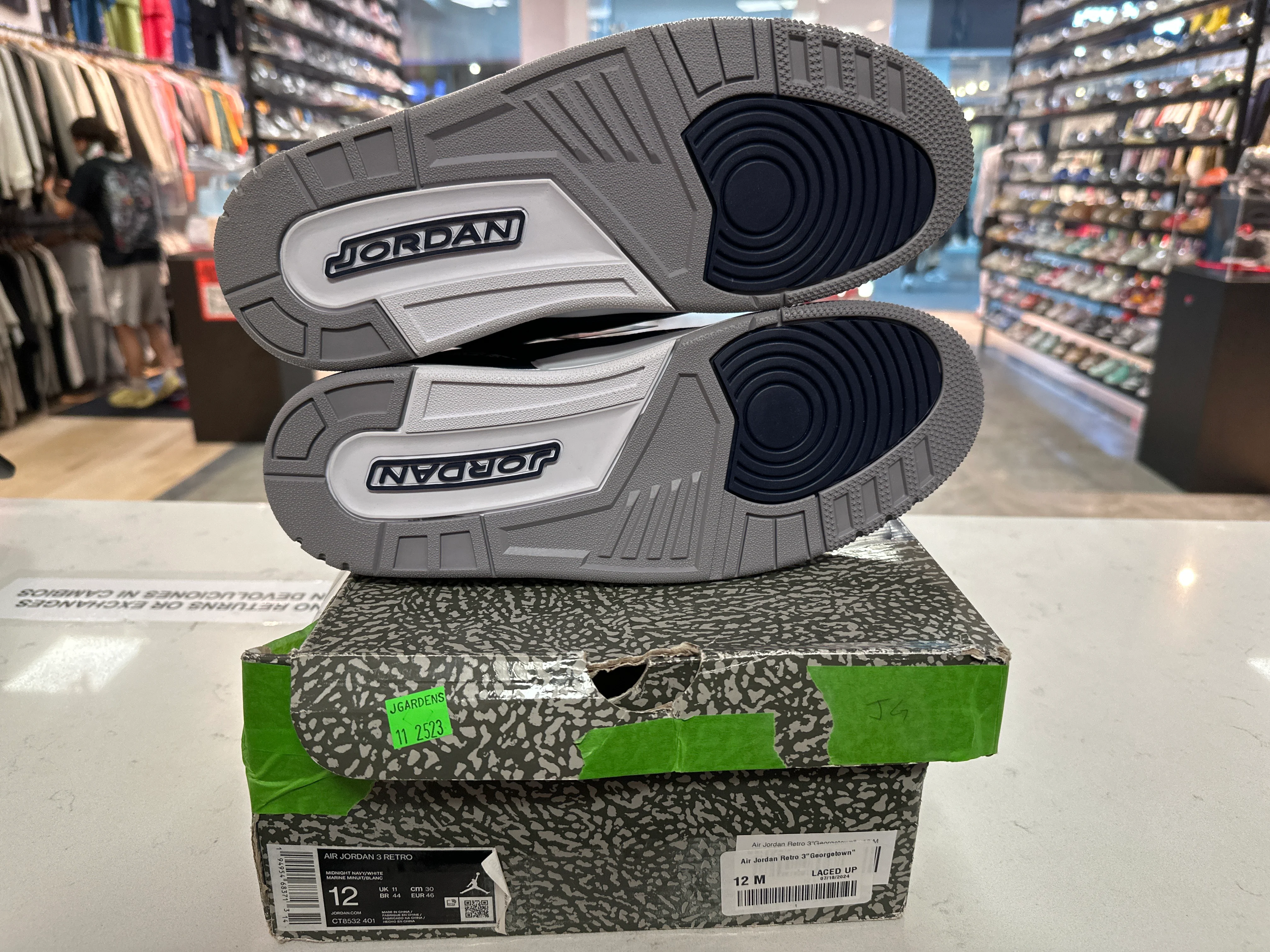 Air Jordan Retro 3"Georgetown" Conditional - Image 5