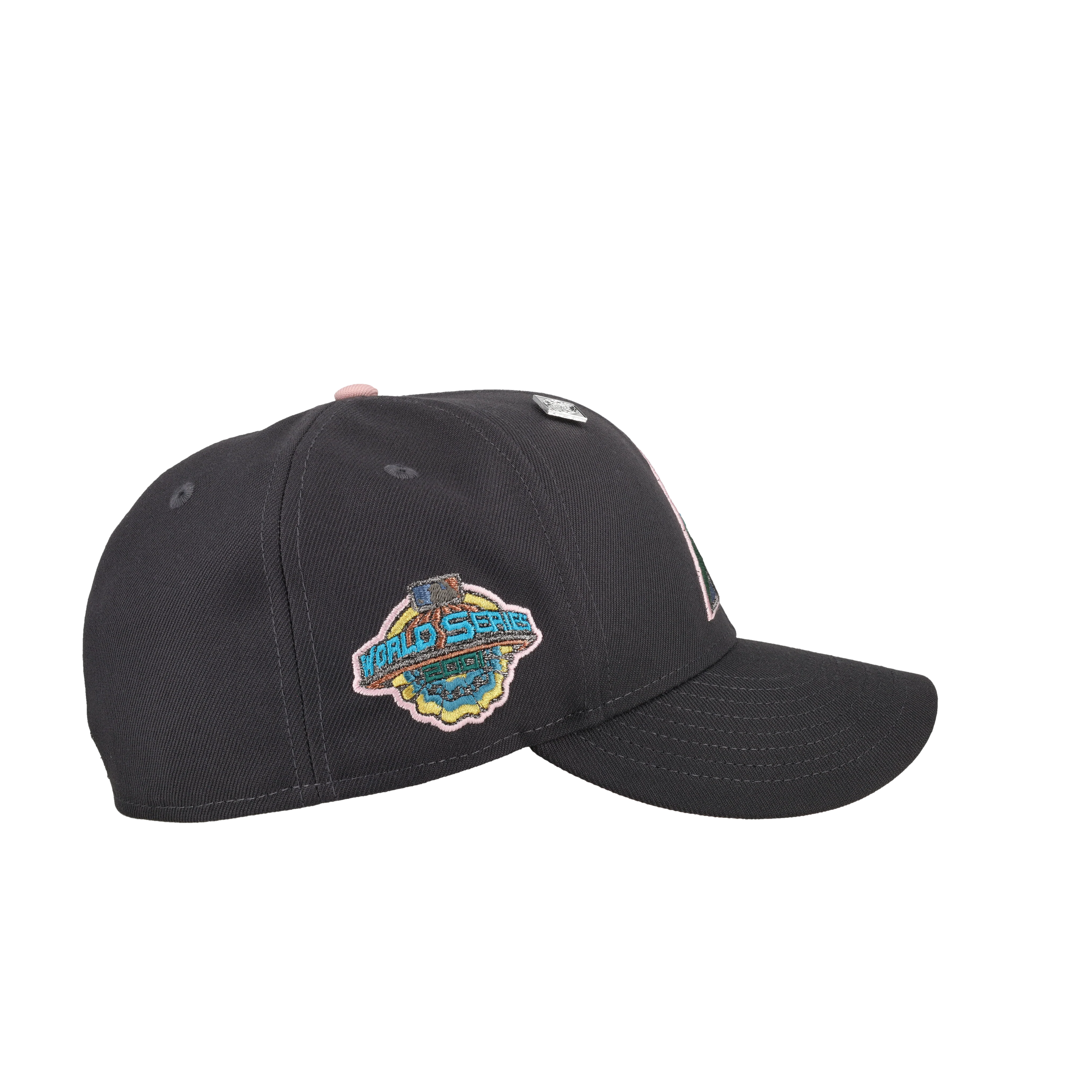 Arizona Diamondbacks 2001 World Series Graphite/Pink 59Fifty Fitted Hat - Image 2