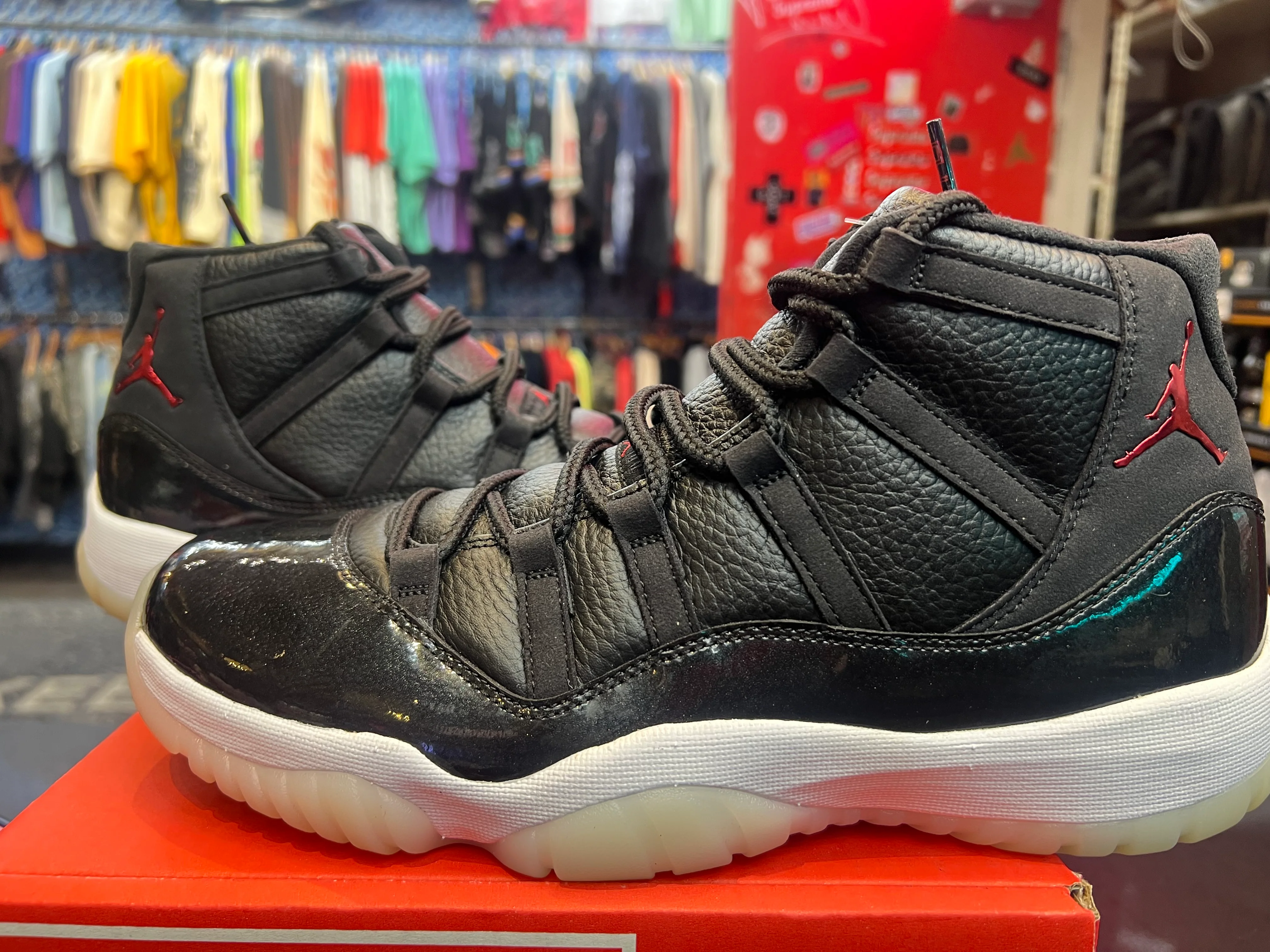 Jordan 11 Retro 72-10 NO BOX - Image 2