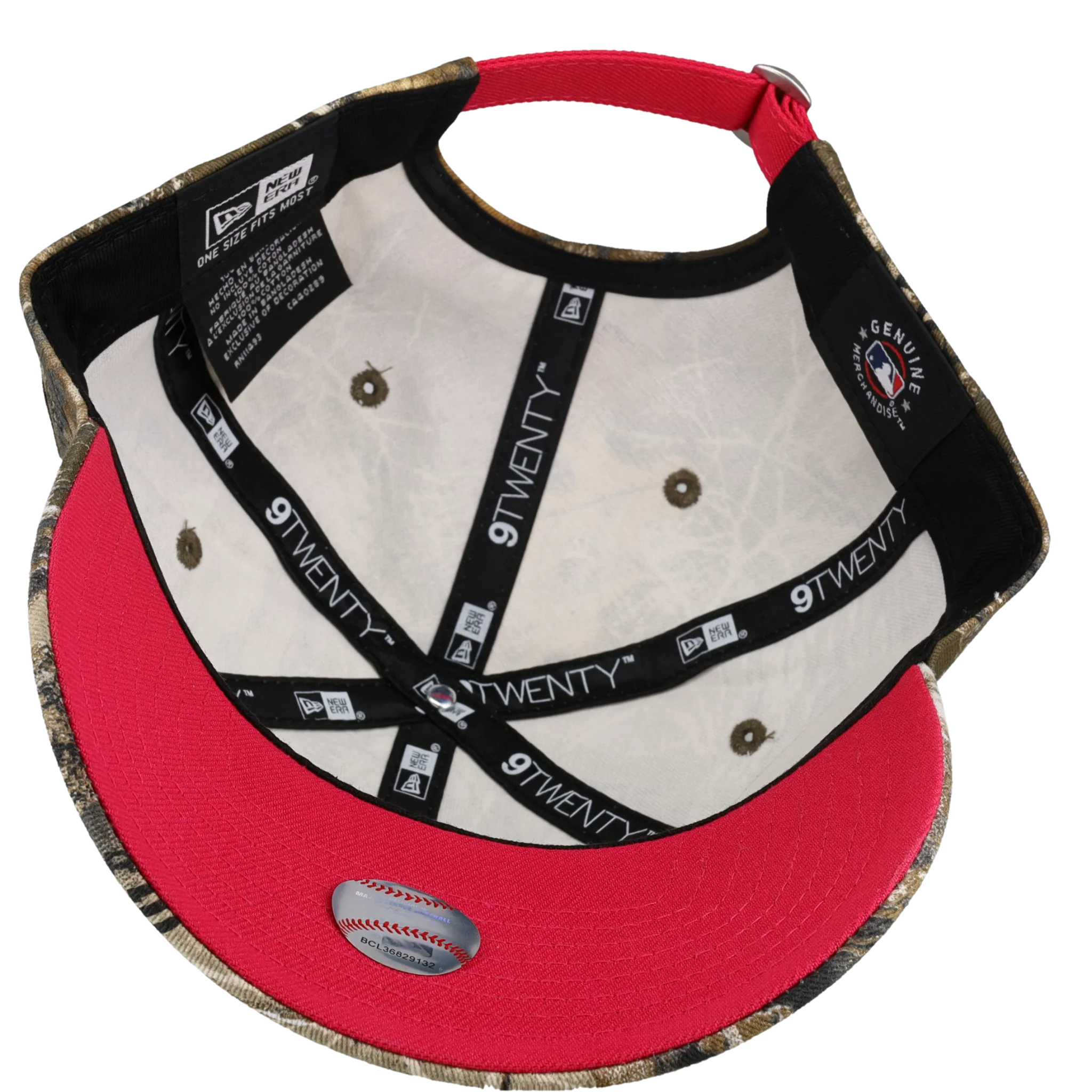 New York Yankees Premium New Era 9Twenty Realtree Bright Pink Adjustable Hat - Image 3