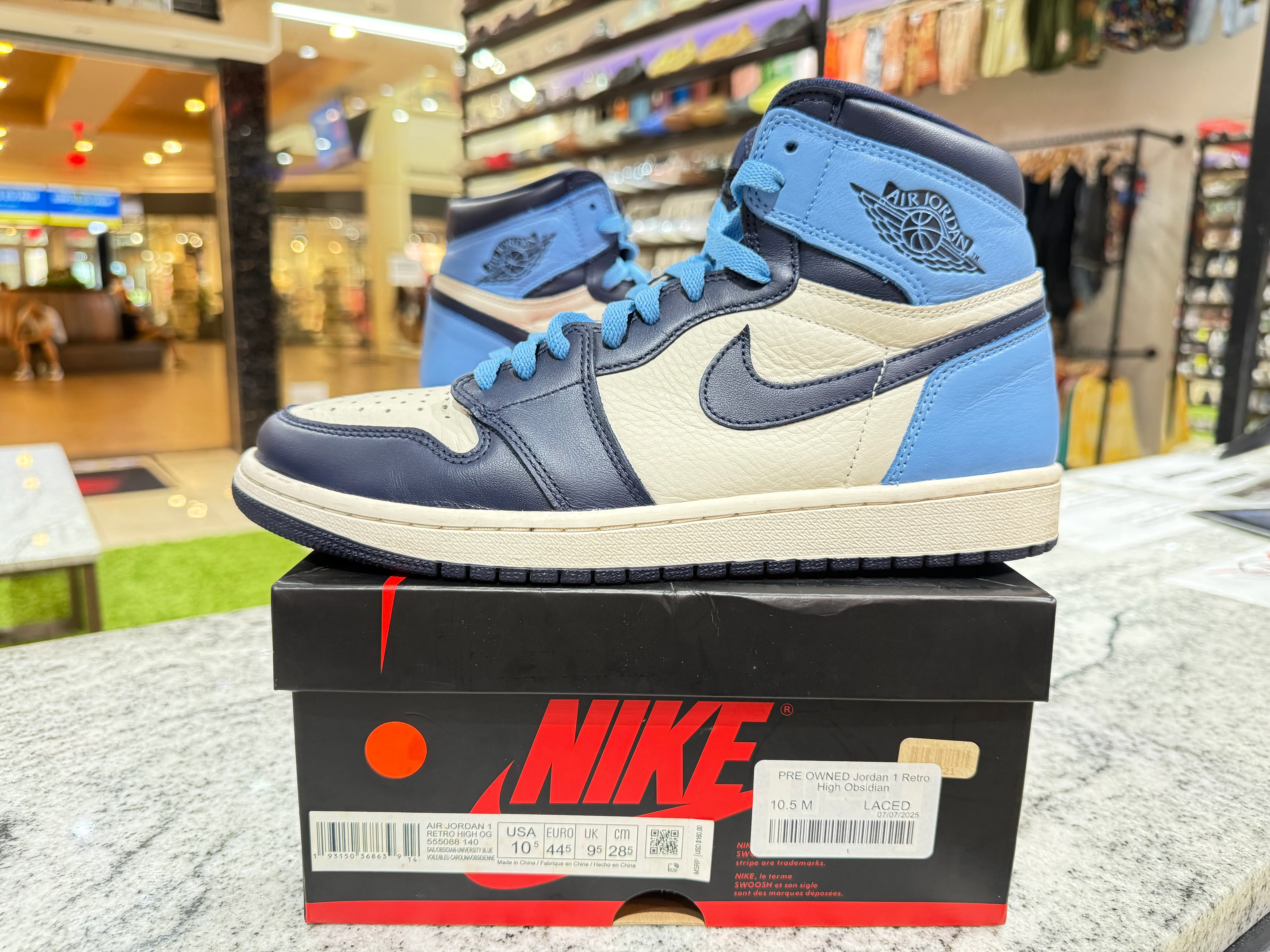 PRE OWNED Jordan 1 Retro High Obsidian - Image 2