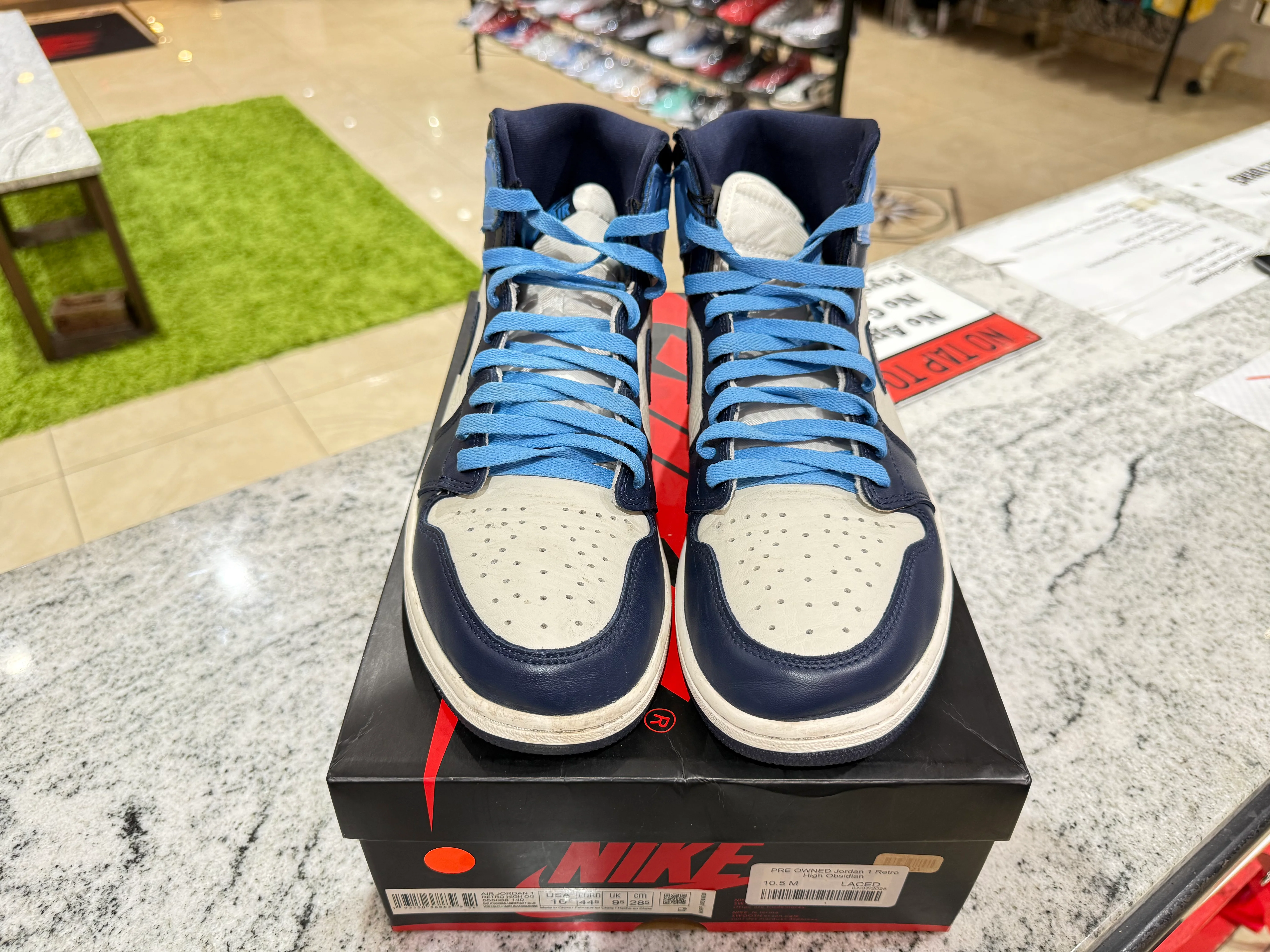 PRE OWNED Jordan 1 Retro High Obsidian - Image 3
