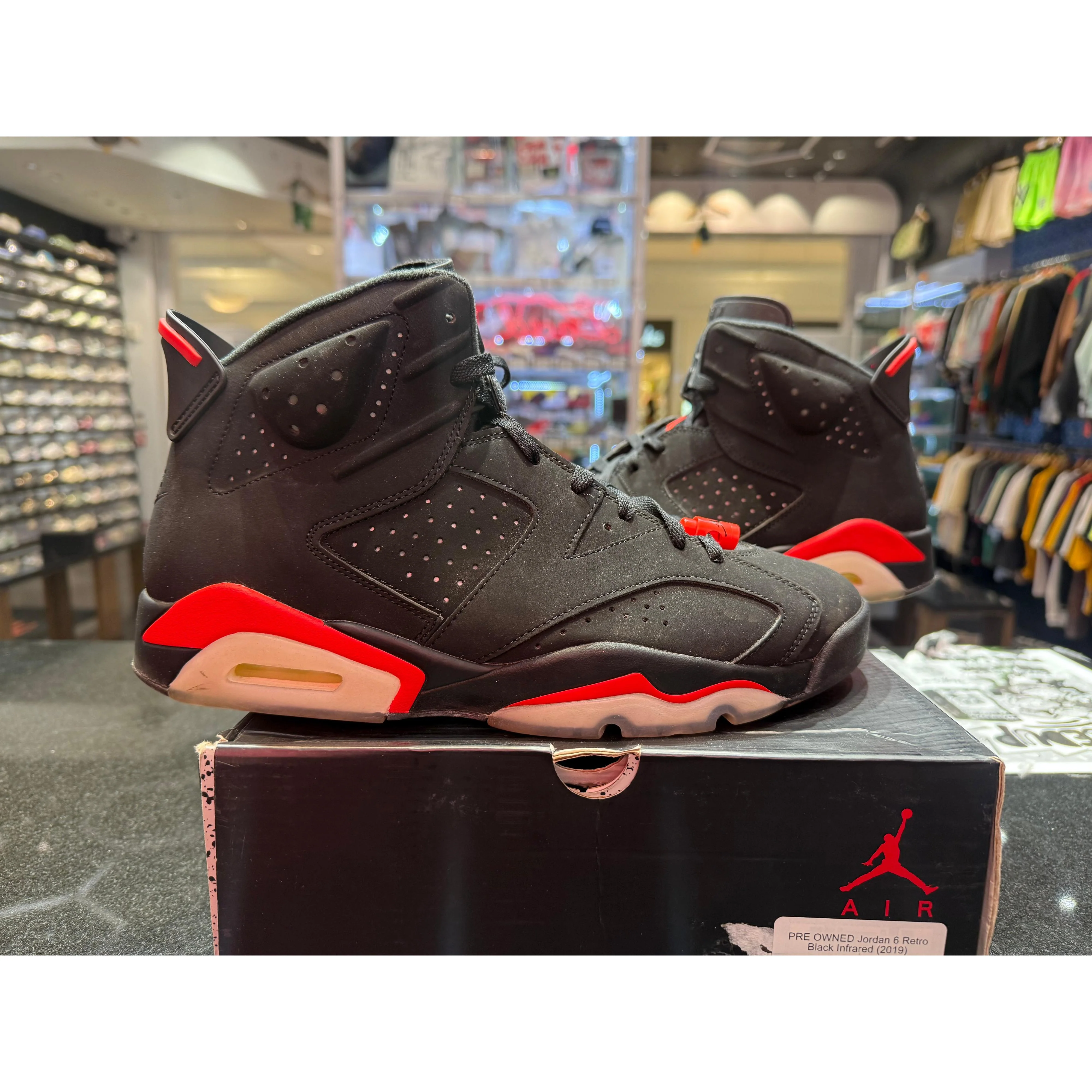 PRE OWNED Jordan 6 Retro Black Infrared (2019)