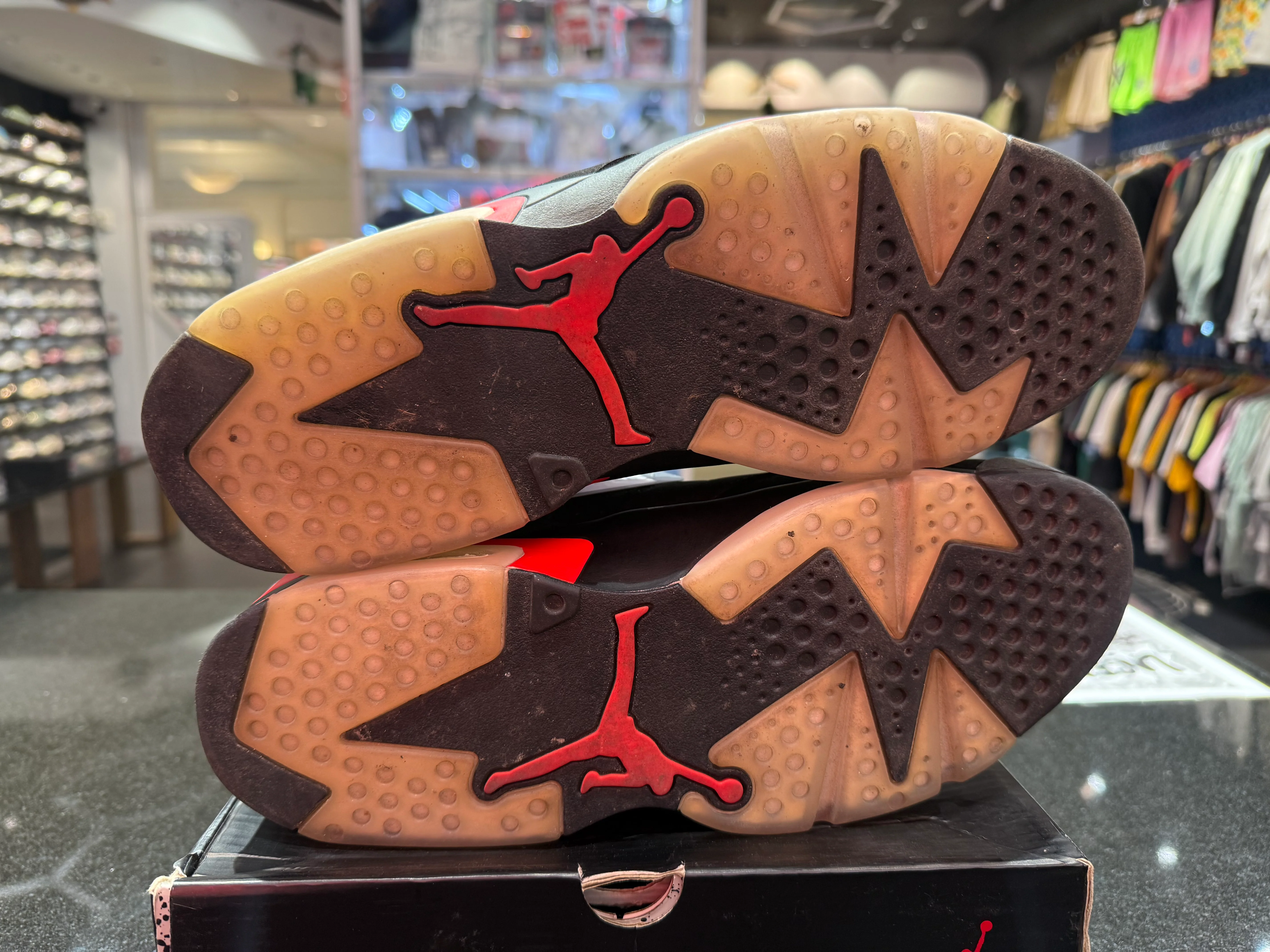 PRE OWNED Jordan 6 Retro Black Infrared (2019) - Image 5